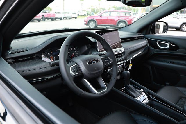 New 2026 Jeep Compass Latitude AWD/4WD image 24