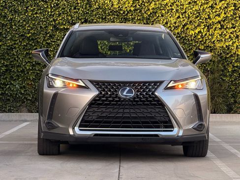 Certified 2021 Lexus UX 250h image 4