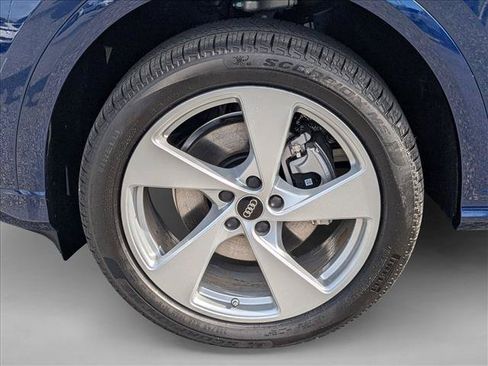 Used 2025 Audi Q5 Premium Plus w/ Premium Plus AWD/4WD image 9