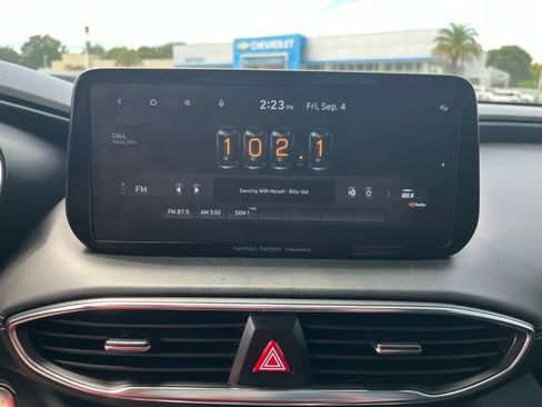 Used 2022 Hyundai Santa Fe Limited FWD image 22