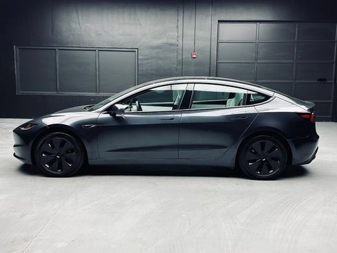 Used 2026 Tesla Model 3 RWD image 4