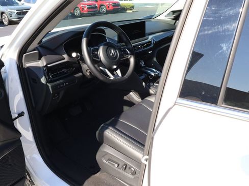 Used 2025 Acura MDX FWD w/ Technology Package image 8