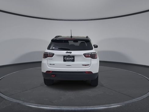 Certified 2026 Jeep Compass Trailhawk AWD/4WD image 16