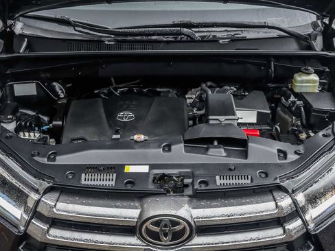 Used 2019 Toyota Highlander Limited image 28