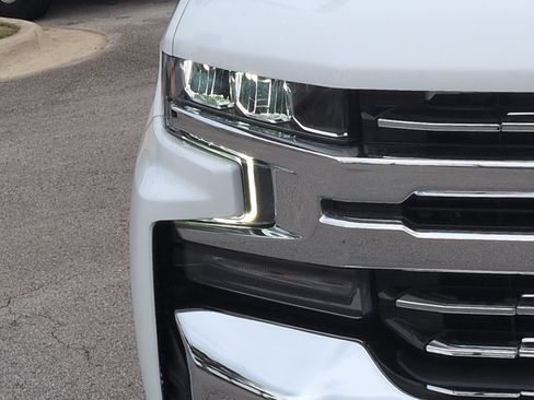 Used 2021 Chevrolet Silverado 1500 LTZ w/ LTZ Premium Package AWD/4WD image 9