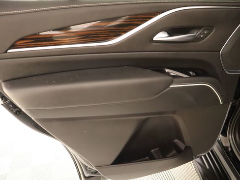 Used 2023 Cadillac Escalade Premium Luxury image 20