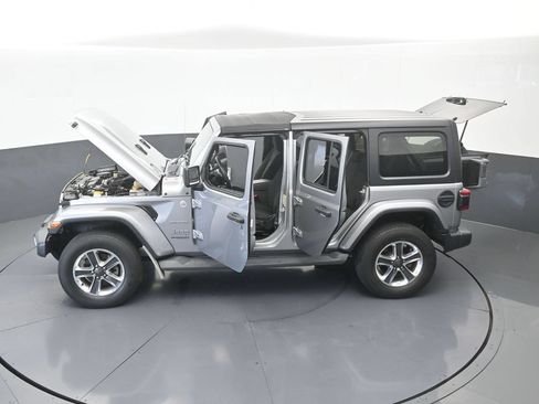 Used 2019 Jeep Wrangler Unlimited Sahara AWD/4WD image 67