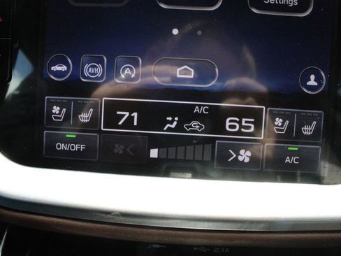 Used 2021 Subaru Outback Touring XT AWD/4WD image 43