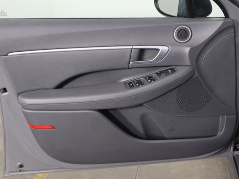 Used 2020 Hyundai Sonata SEL w/ Convenience Package FWD image 19