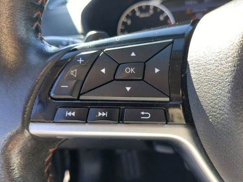 Used 2024 Nissan Altima 2.5 SR FWD image 28