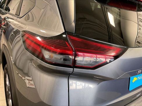 Certified 2024 Nissan Rogue S AWD/4WD image 33