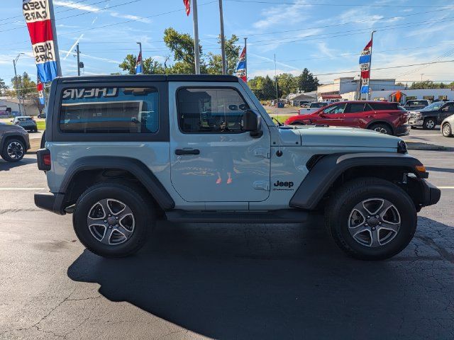 Used 2023 Jeep Wrangler Sport AWD/4WD image 6