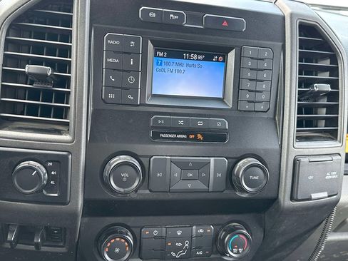 Used 2022 Ford F550 4x4 Regular Cab Super Duty image 21