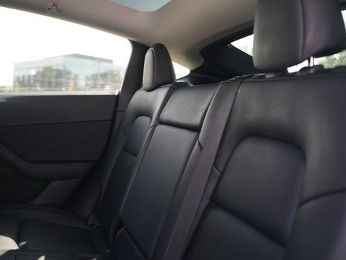 Used 2020 Tesla Model Y Long Range AWD/4WD image 11