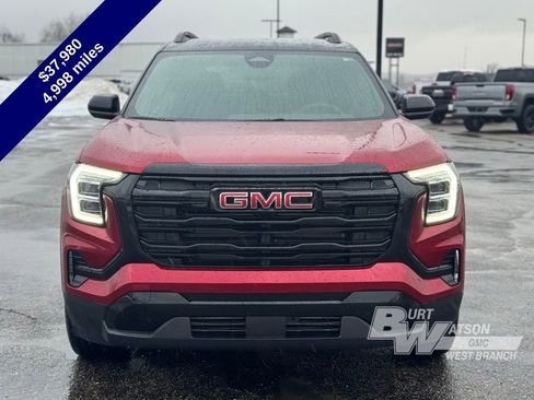 Used 2026 GMC Terrain Elevation w/ Elevation Premium Package image 10
