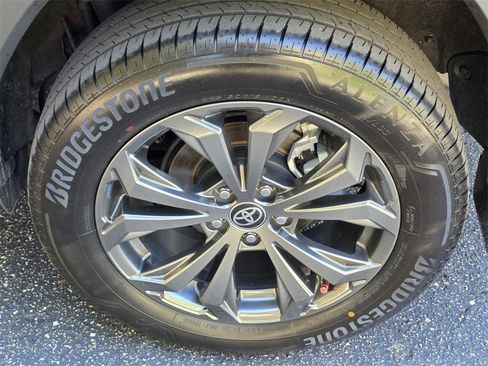 Used 2023 Toyota RAV4 Limited image 42