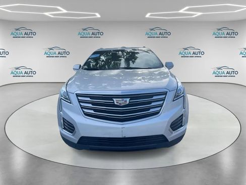 Used 2018 Cadillac XT5 FWD image 2