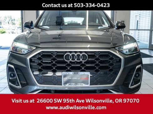 Used 2023 Audi Q5 2.0T Premium w/ Convenience Package AWD/4WD image 2