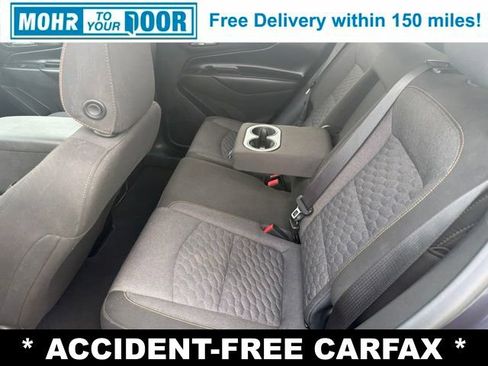 Used 2018 Chevrolet Equinox LT FWD image 39