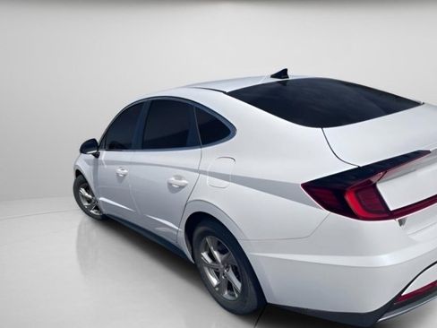 Used 2022 Hyundai Sonata SE image 12