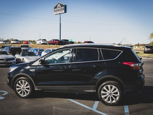 Used 2018 Ford Escape Titanium w/ Ford Safe & Smart Package image 24