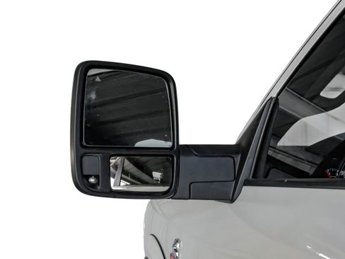 Used 2024 RAM 2500 Laramie AWD/4WD image 40