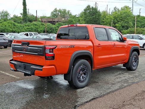 New 2025 Nissan Frontier PRO-4X w/ Tow Package AWD/4WD image 4