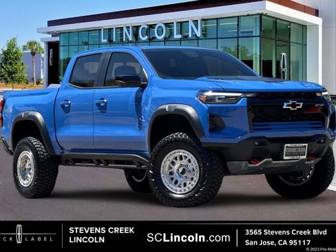 Used 2025 Chevrolet Colorado ZR2 w/ Technology Package AWD/4WD image 1