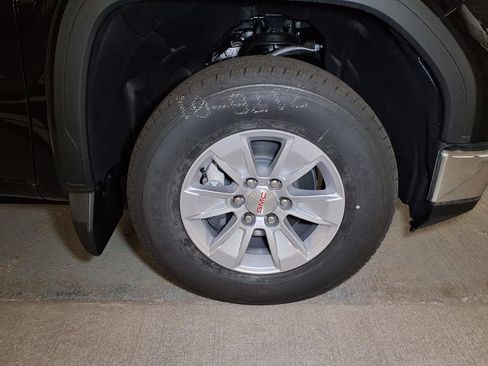 New 2026 GMC Sierra 1500 SLE w/ Preferred Package AWD/4WD image 5