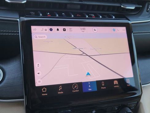 Used 2022 Jeep Grand Cherokee Limited image 22