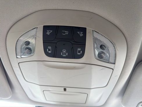 Used 2017 Chrysler Pacifica Touring-L Plus w/ Advanced Safetytec Group FWD image 44