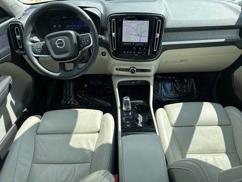 Certified 2023 Volvo XC40 B5 Plus w/ Protection Package Premier AWD/4WD image 14