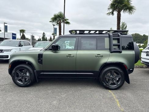 New 2026 Land Rover Defender 110 X-Dynamic SE AWD/4WD image 2