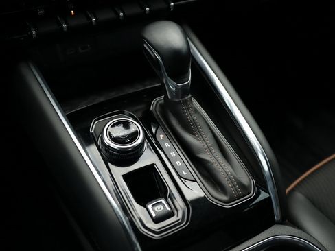 Used 2023 GMC Canyon AT4 image 21