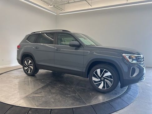 New 2026 Volkswagen Atlas SE AWD/4WD image 2