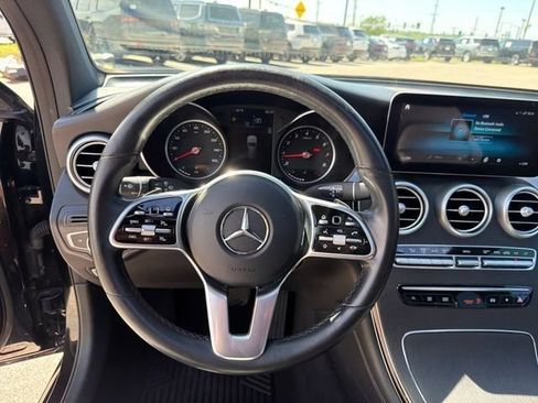 Used 2021 Mercedes-Benz GLC 300 w/ Premium Package image 39