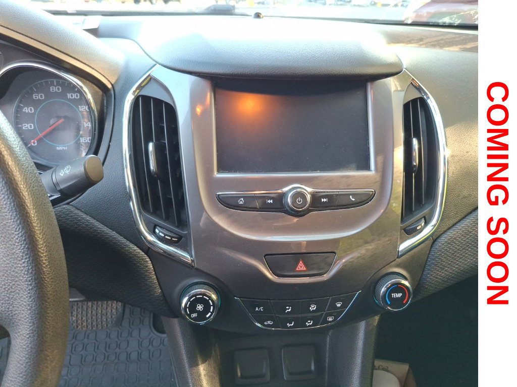 Used 2016 Chevrolet Cruze LT FWD image 14