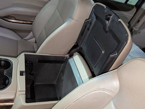 Used 2015 GMC Yukon XL SLT image 46