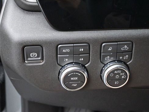 Used 2026 GMC Sierra 1500 Elevation w/ Elevation Premium Package AWD/4WD image 26