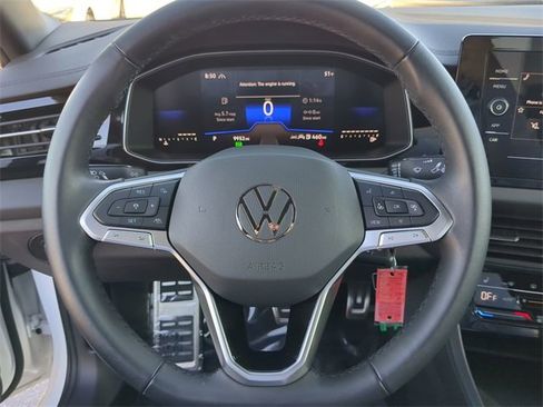 Certified 2025 Volkswagen Jetta Sport image 28