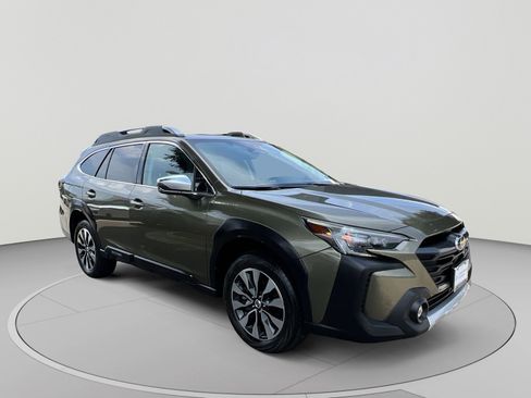 Used 2024 Subaru Outback Touring XT AWD/4WD image 11