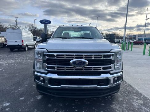 New 2024 Ford F550 4x4 Regular Cab Super Duty image 2