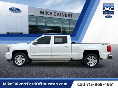 Used 2018 Chevrolet Silverado 1500 High Country AWD/4WD image 2