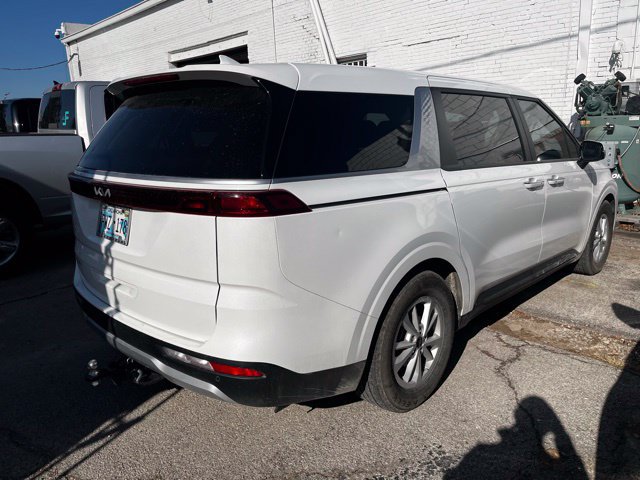 Used 2024 Kia Carnival LX FWD image 5