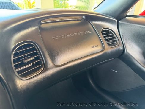 Used 1999 Chevrolet Corvette Coupe w/ Performance Handling Pkg RWD image 41