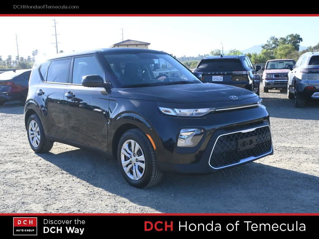 Used 2021 Kia Soul LX FWD image 3