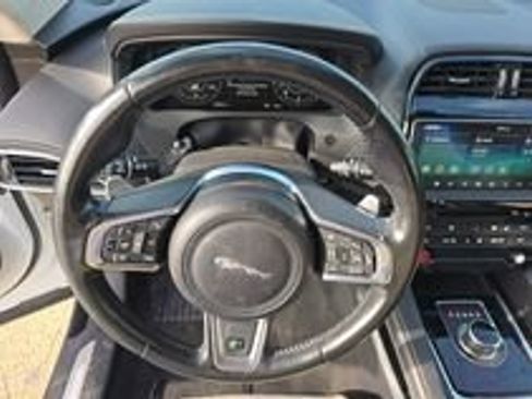 Used 2019 Jaguar F-PACE R-Sport AWD/4WD image 18