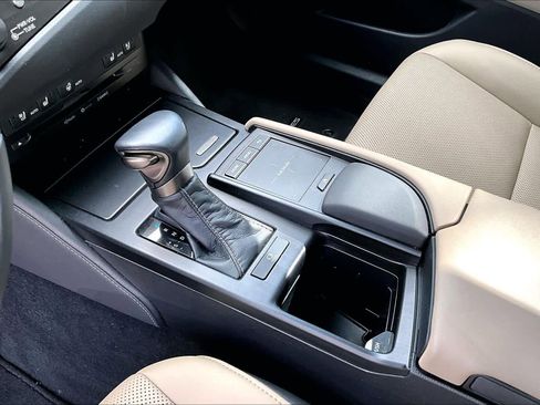 Used 2020 Lexus ES 350 w/ Premium Package image 16