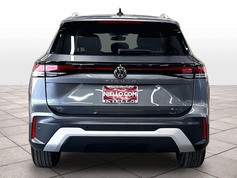 New 2026 Volkswagen Tiguan SE AWD/4WD image 4