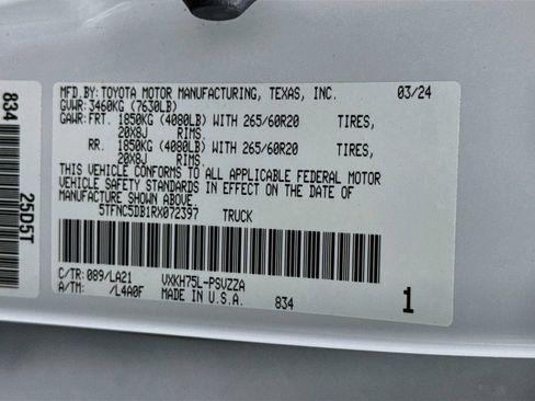 Used 2024 Toyota Tundra Platinum AWD/4WD image 36